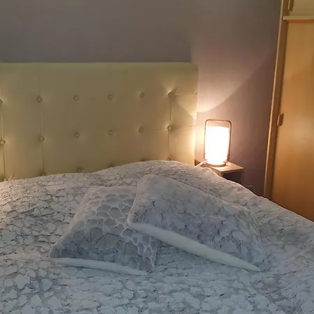 Holiday home Grand La Salamandre Proche Sarlat De 1 A 10 Personnes Saint-Andre-d'Allas